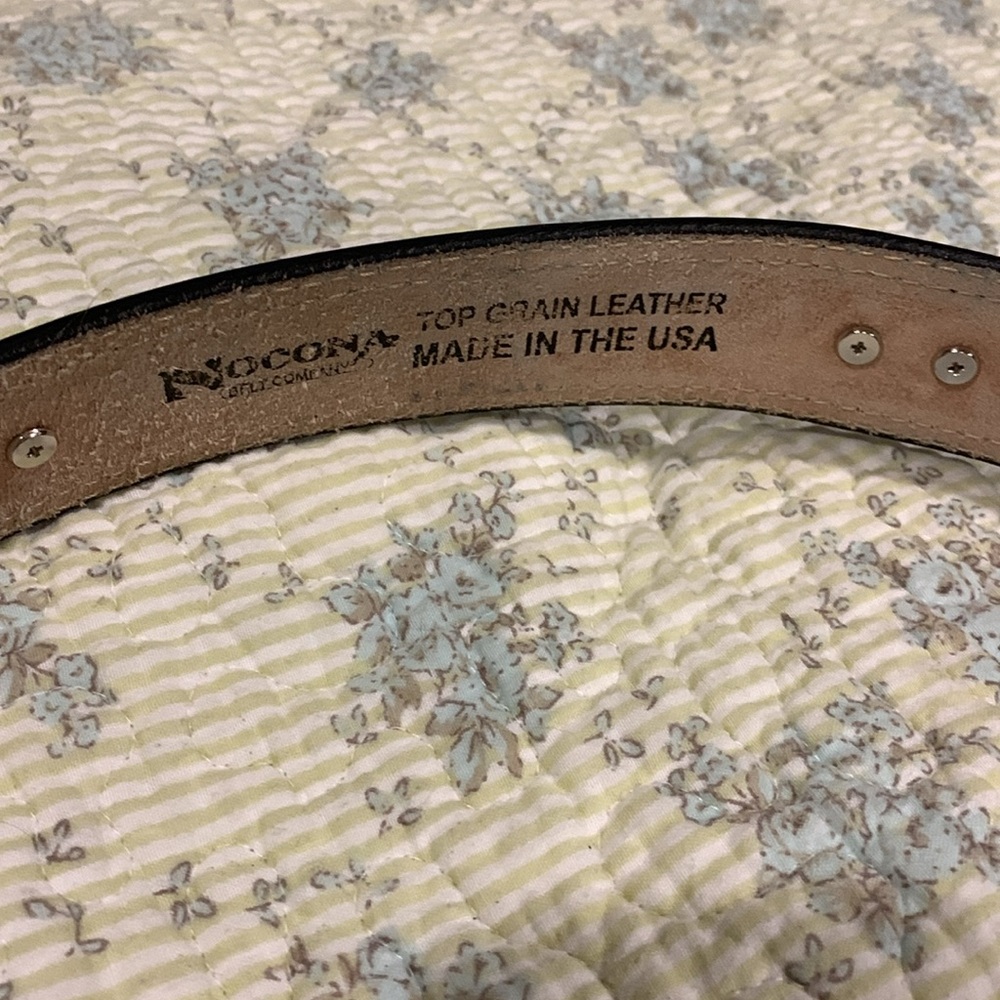 Nocona Leather belt Size 38 Brown tooled top leather with Silver stars & Buckle - Picture 2 of 8